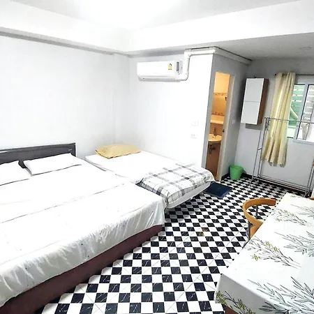 Sukhum Suvarnabhumi Airport Guest House